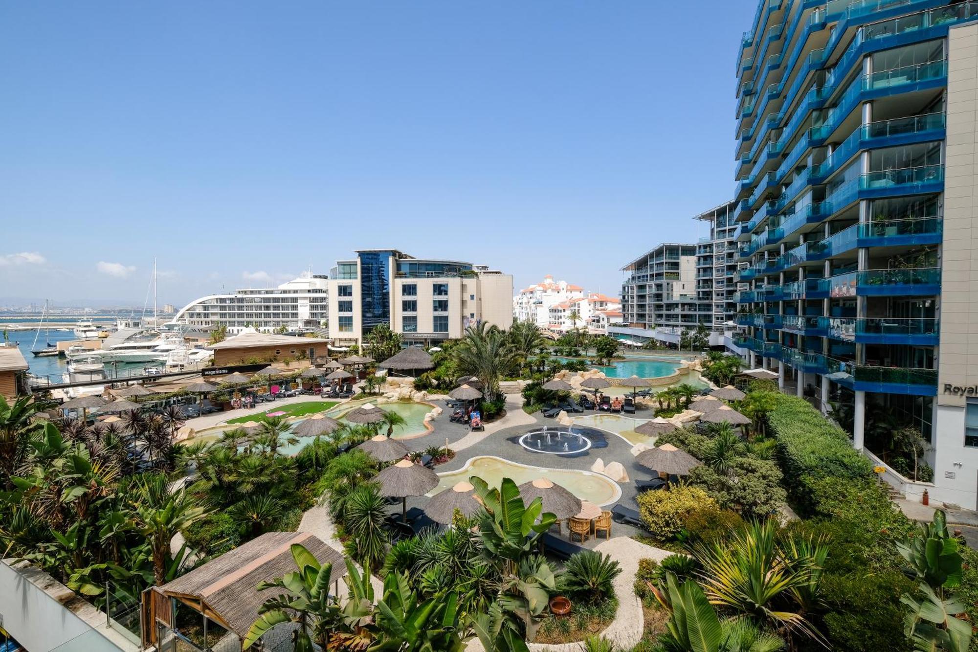 Ocean Village 2 Bedroom Apartment Gibraltar Exteriör bild